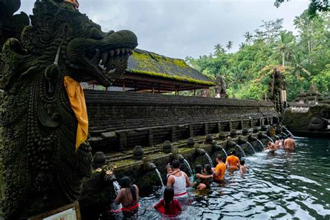 Pura Tirtha Empul Mata Air Suci Indra Sekarang Bali Quliner