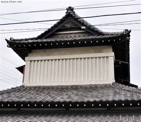 Unusual architecture in Kamakura - Hakujitsudo