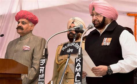 Punjab Amarinder Singh Sworn In As Cm As Congress Returns To Power