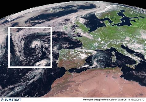 Giulio Betti on Twitter Nel riquadro il vortice che transiterà sull