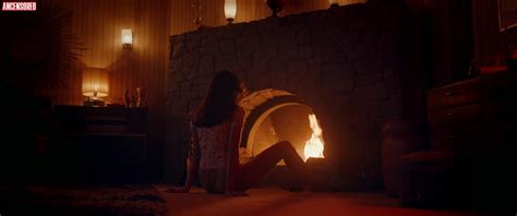 Naked Agostina Bettinelli In Desire