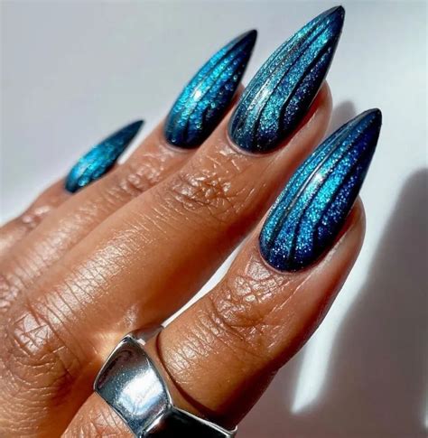 Cat Eye Nails The Mesmirizing Trend That Will Captivate You