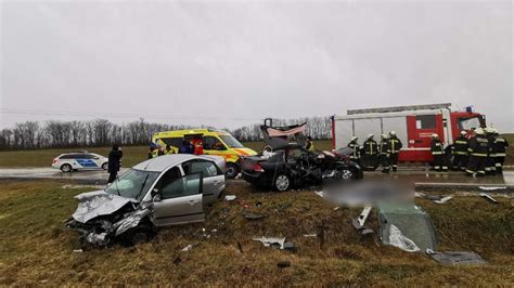 Súlyos karambol ketten meghaltak Kék hírek Hírek KaposPont