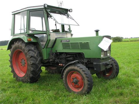 Fahrzeugseiten De Traktoren Fendt Farmer 106S 106SA 106LS Und 106LSA