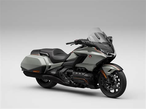 Honda Gl1800 Gold Wing Gains Tech And Comfort Updates F Visordown