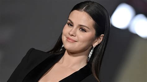 Selena Gomez Net Worth 2023: How Much She Makes vs. Justin Bieber ...