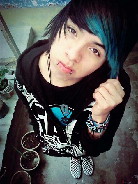 Pin By Gothicburrito On Emo Kids Scene Boys Scene Hair Emo Kid