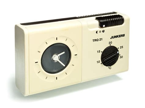 Inexpensive Refurbished Junkers TRQ21 W Clock Thermostat 7744901051 O