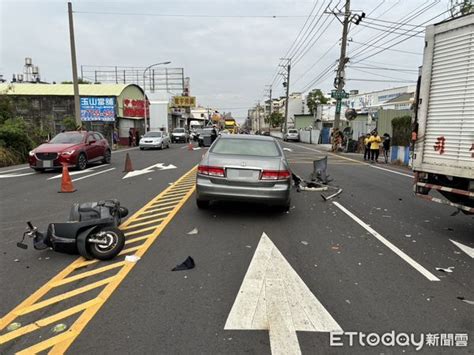 彰化驚悚車禍！騎士「鬼切」左轉 大貨車急閃逆向連環撞 Ettoday社會新聞 Ettoday新聞雲