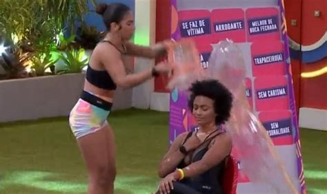 Maria é Expulsa Do Bbb 22 Após Bater Com Balde Na Cabeça De Natália