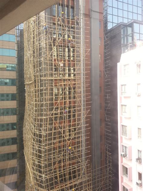 A C T U A L L Y: Hong Kong Bamboo Scaffolding