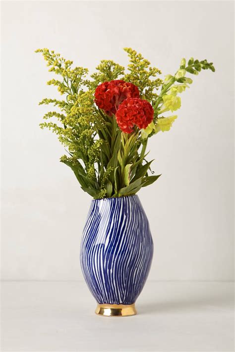 20 Unforgettable Spring Vase Selections