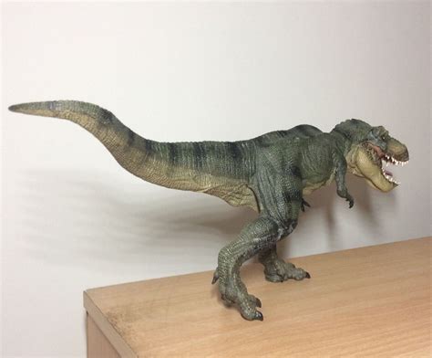 Papo Dinosaurs Spinosaurus And T Rex Tyrannosaurus Rex Toy Model Figures • £4399 Spinosaurus