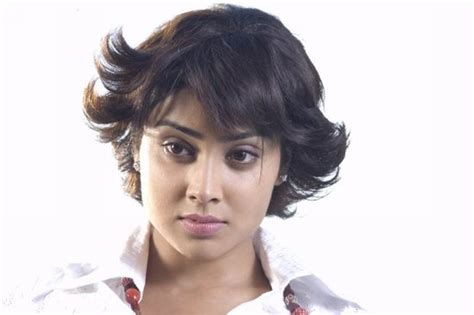 Shriya Saran in kanthaswamy (Mallanna) Photo Gallery,Pics