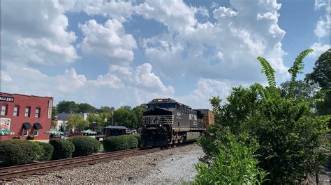 Ns Leads Ns With A Single Mid Train Dpu Thru Norcross Ga