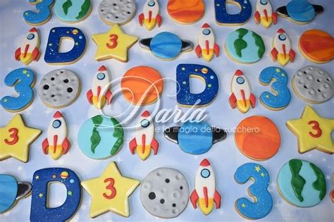 Space themed cookies - Decorated Cookie by Daria Albanese - CakesDecor