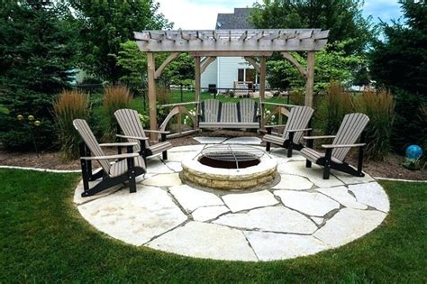 40 Best Flagstone Patio Ideas with Fire Pit - Hardscape Designs