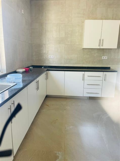 Casas Para Alugar ARRENDA SE MORADIA DUPLEX TIPO 4 EM MAPULENE