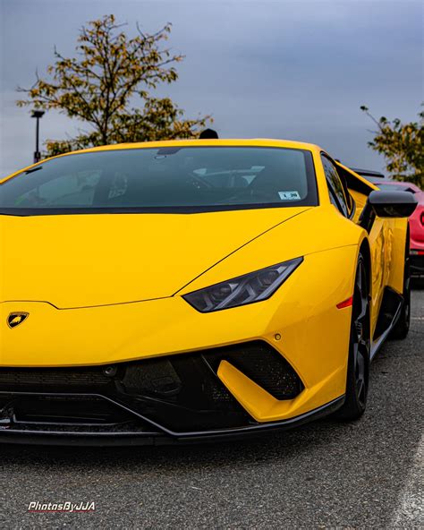 Yellow is my favorite lambo color : r/lamborghini