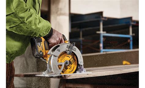 New Dewalt Saw Blades Feature ToughTrack Tech | FLOOR Trends & Installation