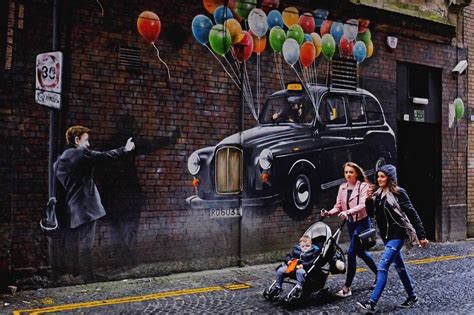 In Pictures Trail Showcases Glasgow Murals Bbc News