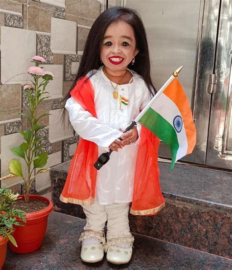 Jyoti Amge Husband Past Affairs Net Worth And Bio Starcelenews