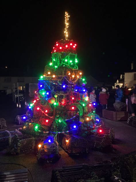 Rocking around the Christmas tree! | Boscastle Sound