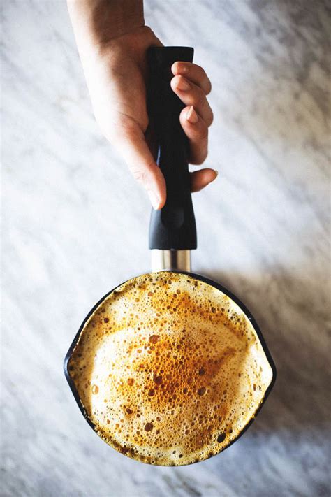 Salted Honey And Orange Blossom Naked Cake A Collaboration With Matters Of The Belly Butter