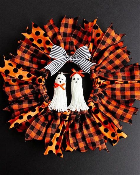 20 Adorable Diy Halloween Wreaths Design Ideas Lmolnar Diy