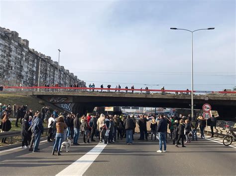 Zavr En Protest U Beogradu Policija Legitimisala Gra Ane Jedna Ena