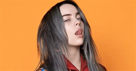 Maquilladísima y a lo gata salvaje Billie Eilish sorprende a todos en