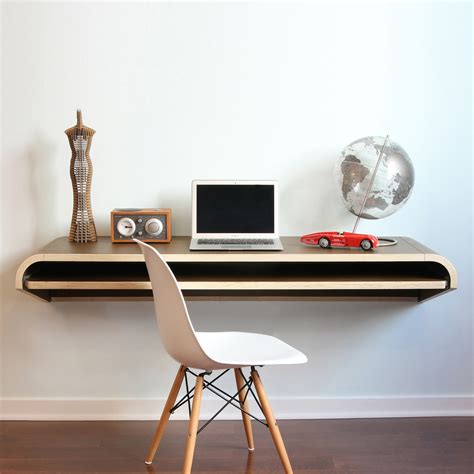 Minimal Wall Desk Walnut Froy