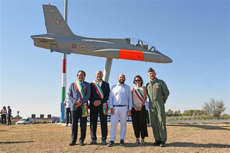 61 Stormo Inaugurato Sulla Provinciale Lecce Galatina Il Monumento