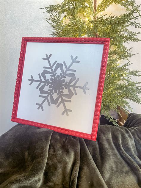 Framed Snowflake Wall Decor * sparkle living blog