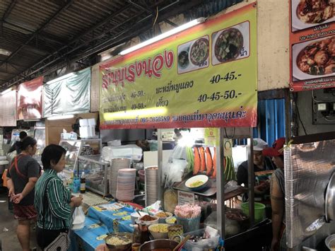 シーロムスクエアフードセンター エリア最大の食堂街はOLに大人気 アジアの歩き方