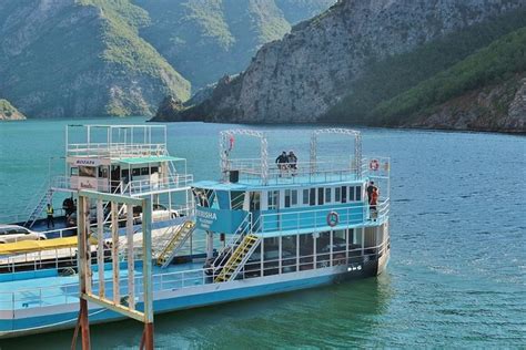 2024 Excursión de un día desde Tirana al lago Koman visita del río