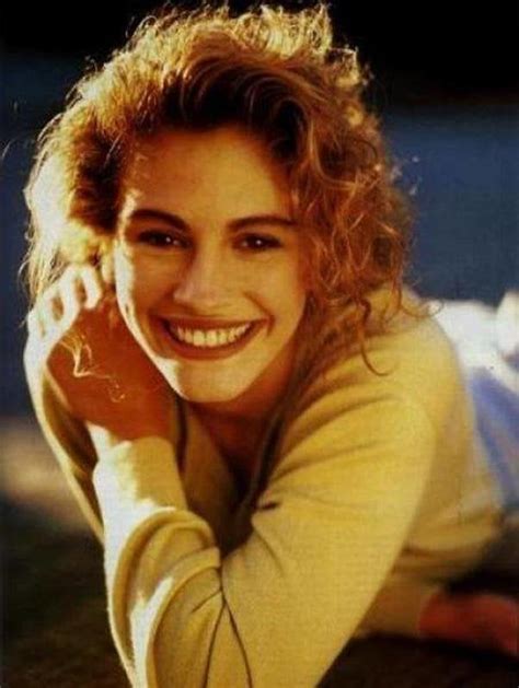 Julia Roberts And That Amazing Smile In A Modeling Photo 1986