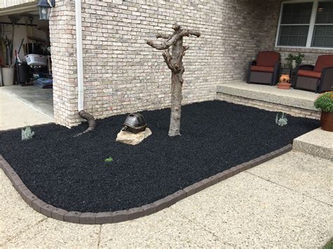 Black Rubber Mulch Landscaping Ideas