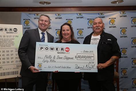 Father Wins 80million Powerball Jackpot As He Reveals He Wasnt