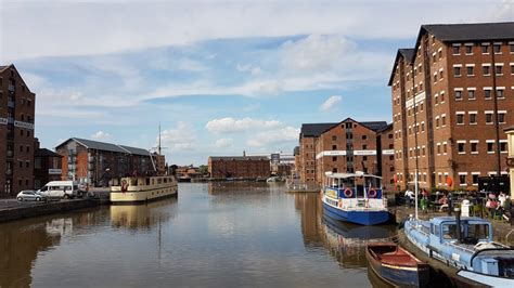 Gloucester Docks, warehouses, marina, attractions & Restaurants