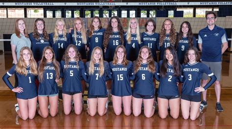 2022 Varsity Photos – SDA Girls Volleyball