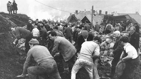 Today In History October 21 Aberfan Disaster Kills 144 People News