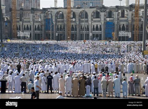 Muslim Worshippers And Pilgrims Praying The Noon Prayer Dhur In