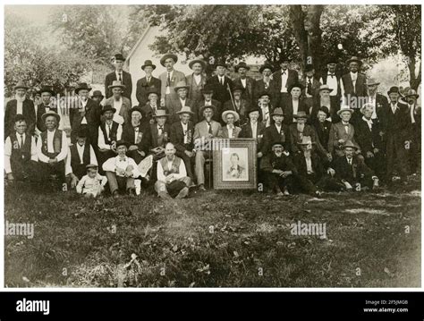 Quantrill's Raiders reunion circa 1911 Stock Photo - Alamy