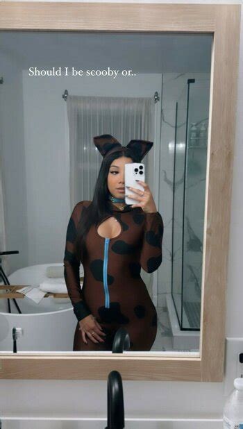 SassySounds ASMR SassysoundsASMR Sassyselenaaaa Selenaaasasmr Nude Leaks OnlyFans