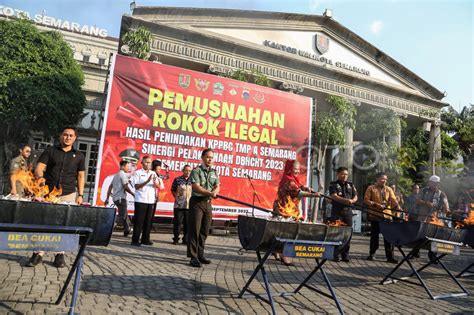 Pemusnahan Rokok Ilegal Di Kota Semarang ANTARA Foto