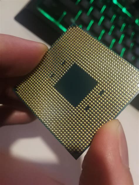 Amd Ryzen 5 3600 Pins Amd Ryzen And Fun With Bent Pins Overclock Net Umayr Reid