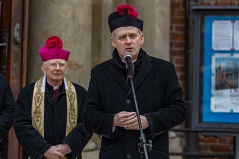 Co się dzieje w krakowskim Kościele Abp Marek Jędraszewski wzywa po