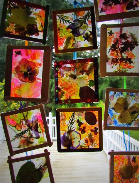 Learn To Grow Stained Glass Craft Dried Flowers Leaves And Crayon Shavings Diy Suncatcher Craft