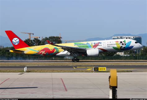 B U Sichuan Airlines Airbus A Photo By Heitanyang Id